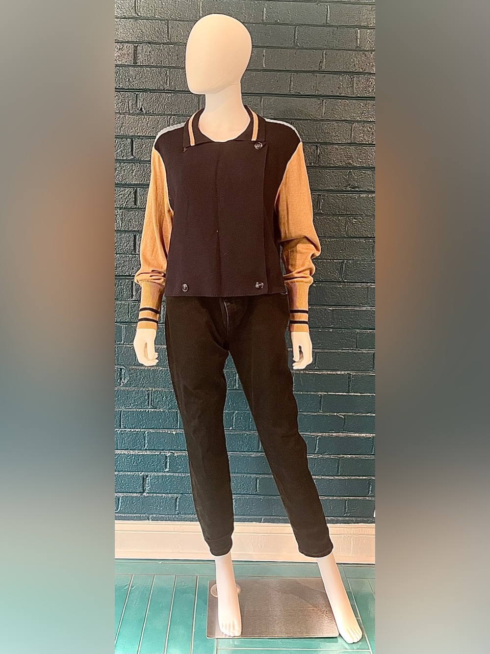 Women's Black and Mustard Long-Sleeve Pullover Top